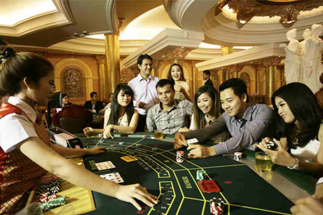 Bàn cược tại Le Macau Casino and Hotel luôn diễn ra sôi động